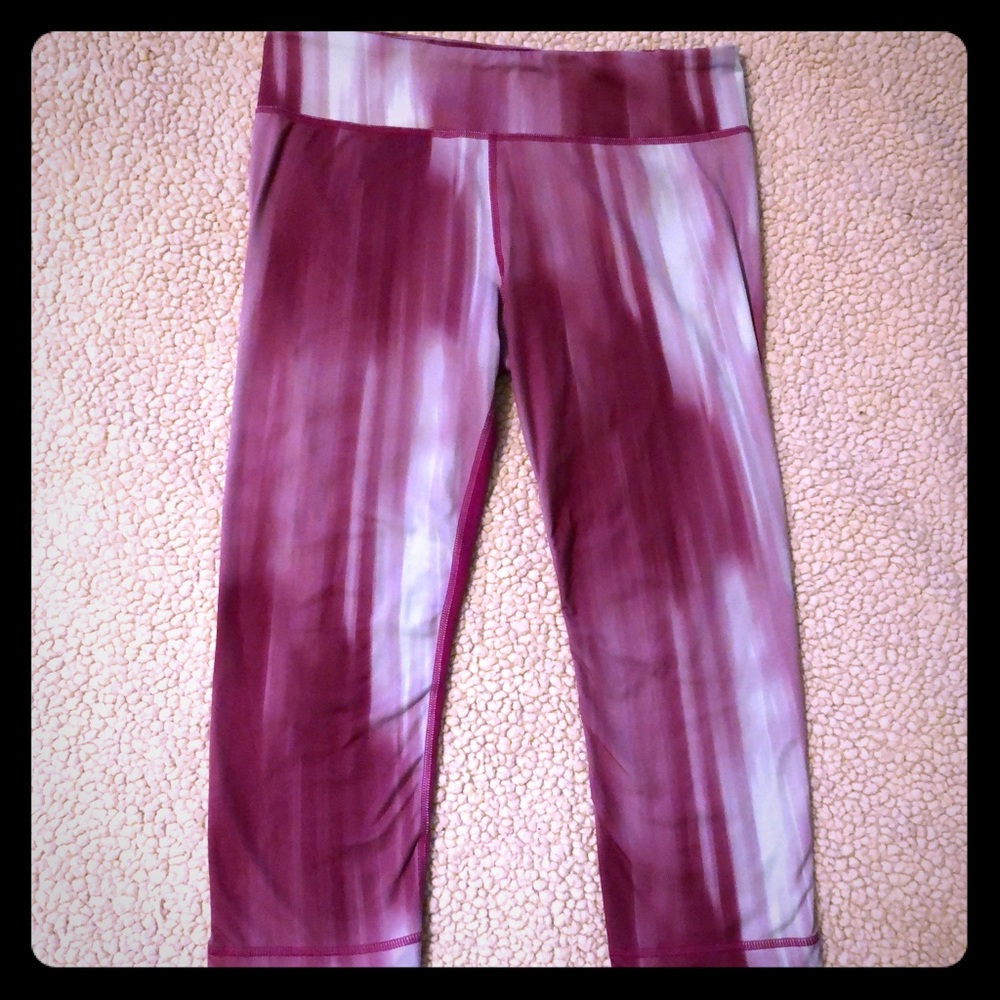 Under Armour All-Season Gear Fitted Capri Leggings